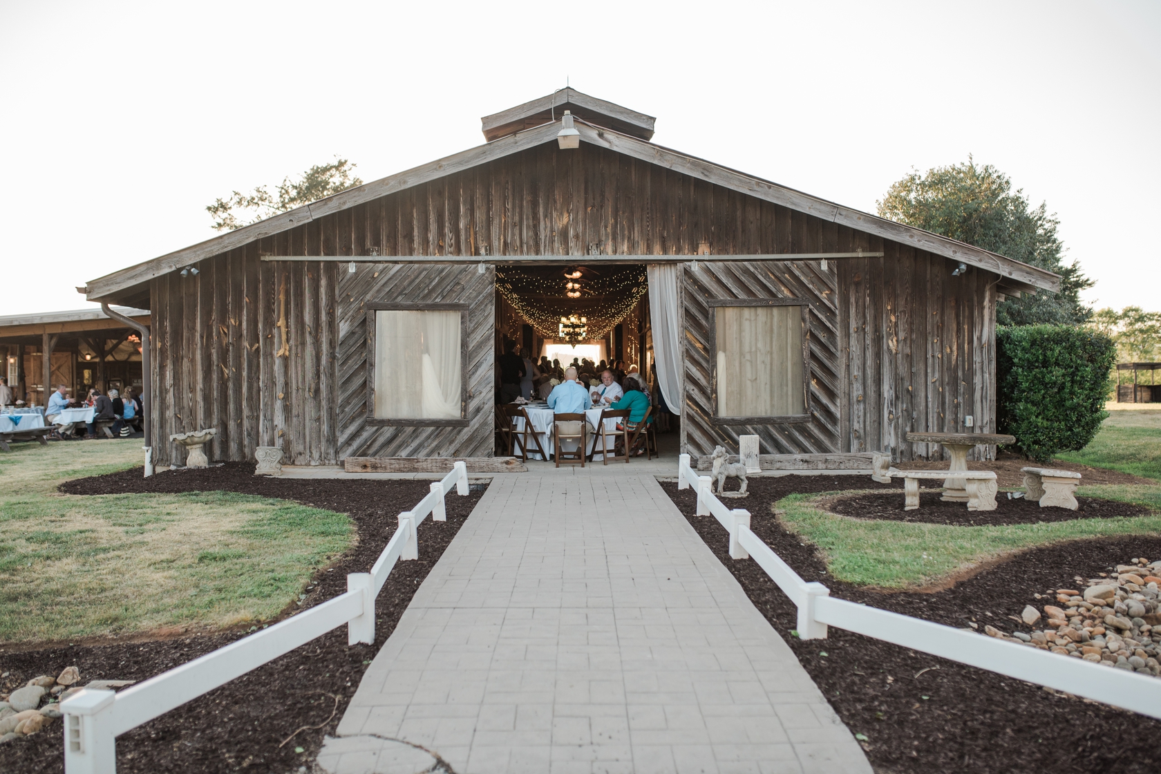 Rustic Wedding at Lindsey Plantation in Taylors, South Carolina