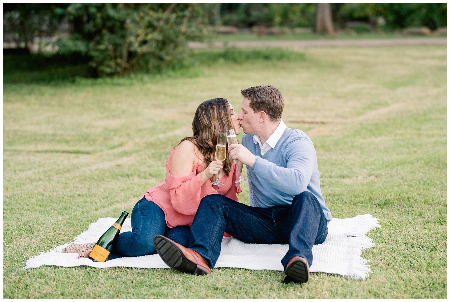 Engagement Photos at Fort Worth Botanic Gardens and the Kimbell Art Museum
